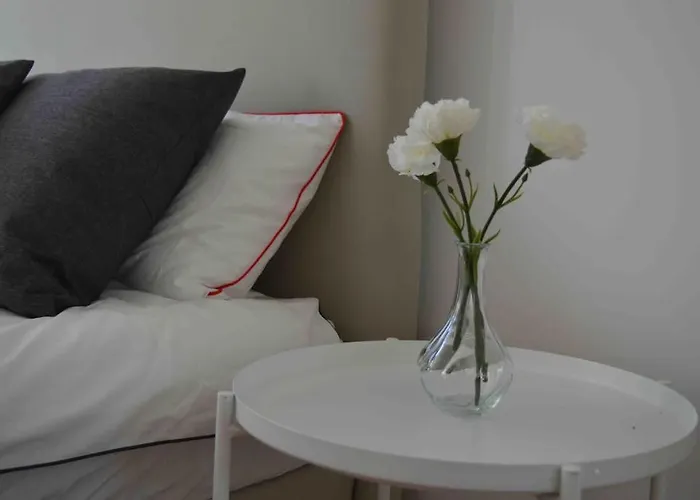 Daire Ruettenscheid, Messe, Uni, Station